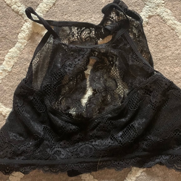 5 Like New Bralette’s - Picture 11 of 13